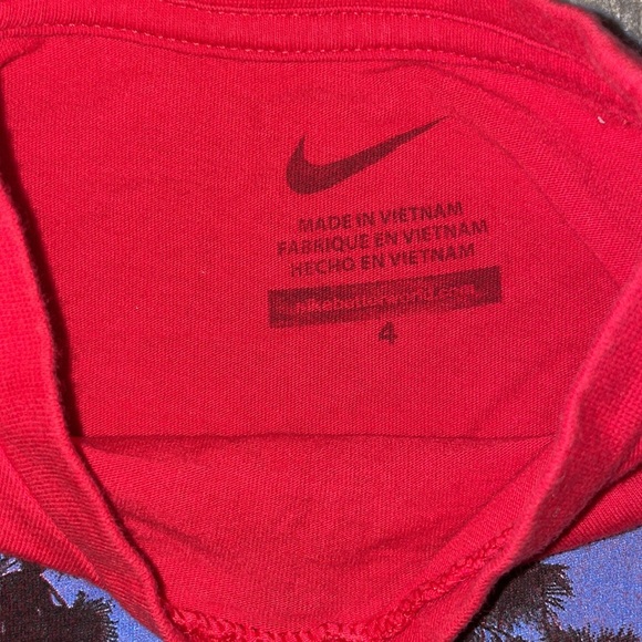 Boys Nike Tee 4T - Picture 2 of 3